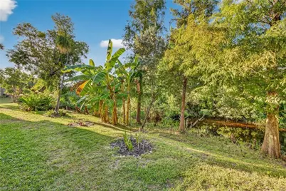 9635 Eaton Gardens Ln #104, Fort Myers, FL 33919 - Photo 22
