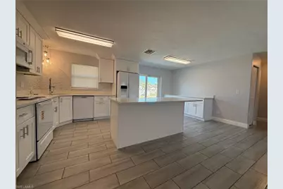 1315 NE Pine Island Ln, Cape Coral, FL 33909 - Photo 4