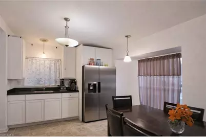 2275 Robin Dr, Naples, FL 34117 - Photo 6