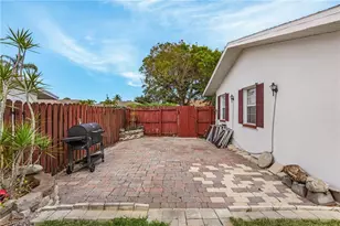 27553 Playa Del Rey Ln, Bonita Springs, FL 34135 - Photo 32