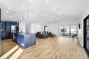 10771 6th St, Naples, FL 34108 - Photo 12