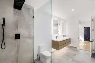 10771 6th St, Naples, FL 34108 - Photo 16