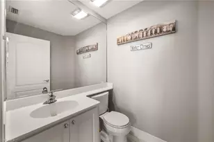 6072 Towncenter Cir, Naples, FL 34119 - Photo 20