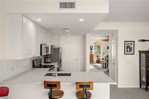 6072 Towncenter Cir, Naples, FL 34119 - Photo 18