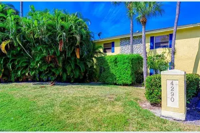 4290 Gulfstream Dr #5, Naples, FL 34112 - Photo 14