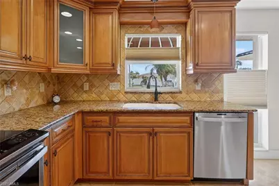 5266 Wisteria Ct, Cape Coral, FL 33904 - Photo 20