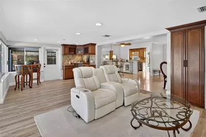 5266 Wisteria Ct, Cape Coral, FL 33904 - Photo 12