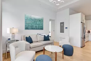 101 8th St S, Naples, FL 34102 - Photo 8