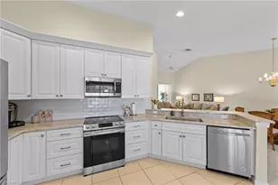 10127 Colonial Country Club Blvd, Fort Myers, FL 33913 - Photo 6