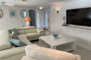 660 Regatta Rd, Naples, FL 34102 - Photo 14