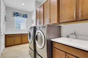 6394 Warwick Ave, Naples, FL 34113 - Photo 22
