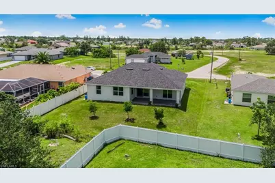 1013 NE 39th Ter, Cape Coral, FL 33909 - Photo 38