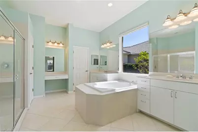 7942 Founders Cir, Naples, FL 34104 - Photo 18