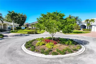 8985 Star Tulip Ct, Naples, FL 34113 - Photo 42