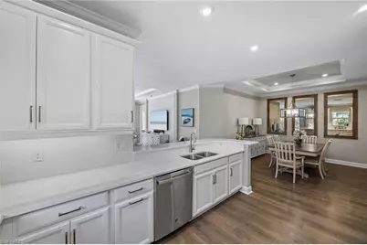 8012 Calle Canovas Ct, Naples, FL 34114 - Photo 10