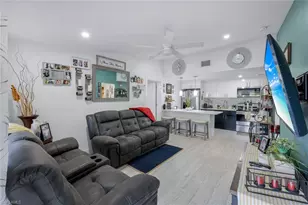 5229 Treetops Dr, Naples, FL 34113 - Photo 4