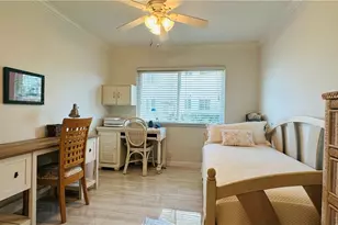 7824 Emerald Cir, Naples, FL 34109 - Photo 30