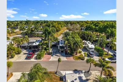 10074 Parkwood Dr., Fort Myers, FL 33905 - Photo 18