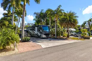 10074 Parkwood Dr, Fort Myers, FL 33905 - Photo 8