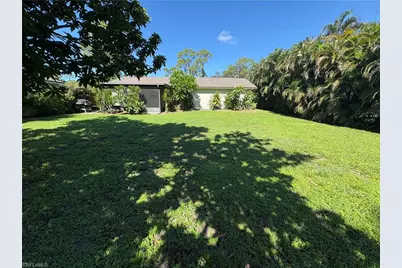 203 Esther St, Naples, FL 34104 - Photo 2