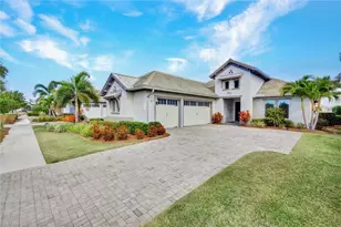 6161 Megans Bay Dr, Naples, FL 34113 - Photo 2