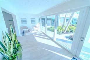 354 Harbour Dr, Naples, FL 34103 - Photo 4