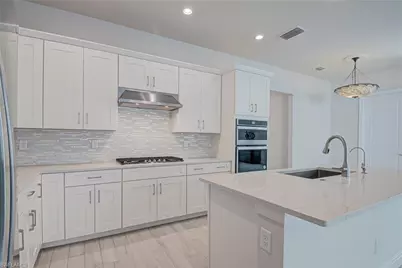 9087 Saint Lucia Dr, Naples, FL 34114 - Photo 2