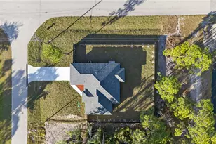 801 Pinecastle Dr, Lehigh Acres, FL 33974 - Photo 34