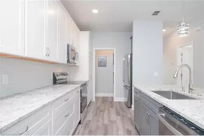 6119 Lake Front Dr, Fort Myers, FL 33908 - Photo 12