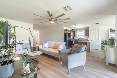 727 Morningview Ct, Lehigh Acres, FL 33974 - Photo 6