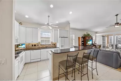 691 92nd Ave N, Naples, FL 34108 - Photo 6