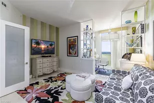 295 Grande Way, Naples, FL 34110 - Photo 24