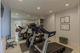 295 Grande Way, Naples, FL 34110 - Photo 32