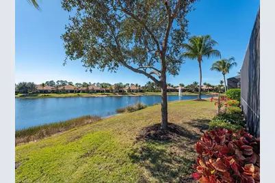 9292 Isla Bella Cir, Bonita Springs, FL 34135 - Photo 10