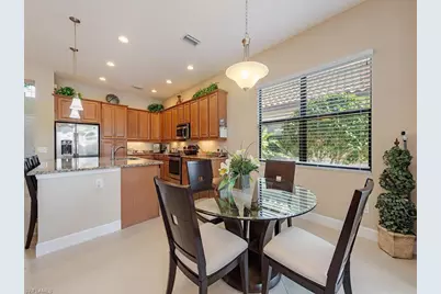 9292 Isla Bella Cir, Bonita Springs, FL 34135 - Photo 4