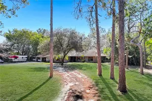 6480 Sable Ridge Ln, Naples, FL 34109 - Photo 4