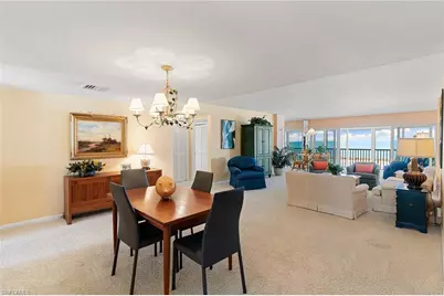 2171 Gulf Shore Blvd N #201, Naples, FL 34102 - Photo 14