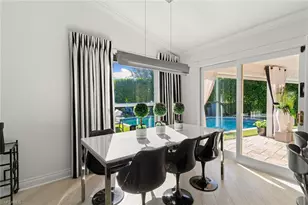 2570 Crayton Rd, Naples, FL 34103 - Photo 16