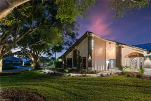 2570 Crayton Rd, Naples, FL 34103 - Photo 34