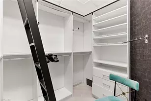 2570 Crayton Rd, Naples, FL 34103 - Photo 22