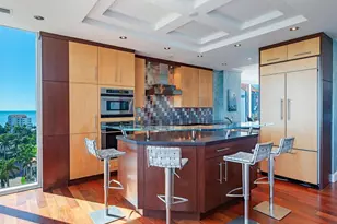 60 Seagate Dr, Naples, FL 34103 - Photo 10