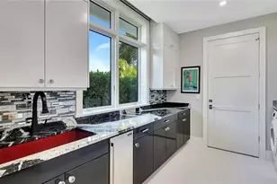 739 5th Ave N, Naples, FL 34102 - Photo 34