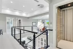 739 5th Ave N, Naples, FL 34102 - Photo 20