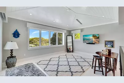 739 5th Ave N, Naples, FL 34102 - Photo 22