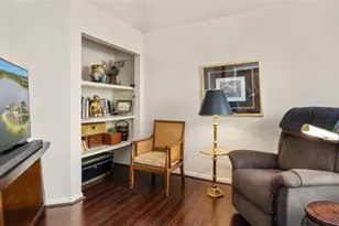 8185 Tauren Ct, Naples, FL 34119 - Photo 26