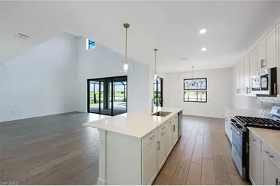 20669 Greenwich Pl, Estero, FL 33928 - Photo 10