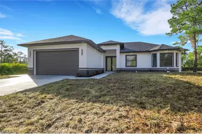 648 Ames St E, Lehigh Acres, FL 33974 - Photo 2