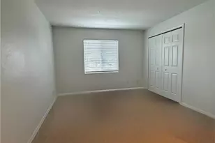 1001 Foxfire Ln, Naples, FL 34104 - Photo 10