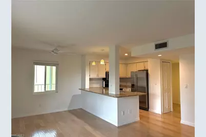 1001 Foxfire Ln #301, Naples, FL 34104 - Photo 4