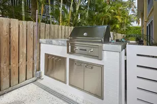 255 2nd Ave S, Naples, FL 34102 - Photo 20